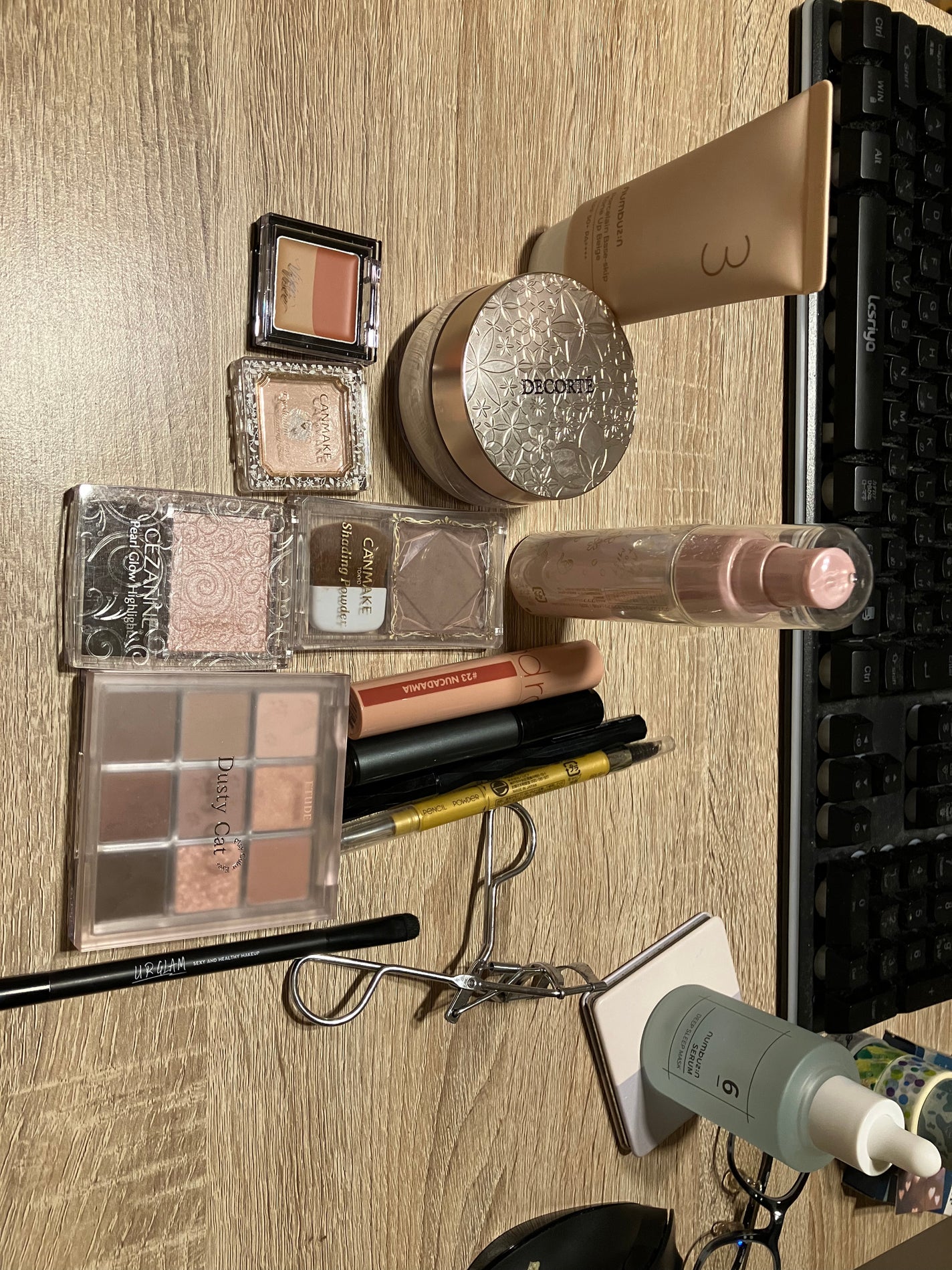 ましろ@風呂キャンQueen on LIPS 「おはようございます☀本日はメイクに挑みます。洗顔して今顔パック..」(1枚目)