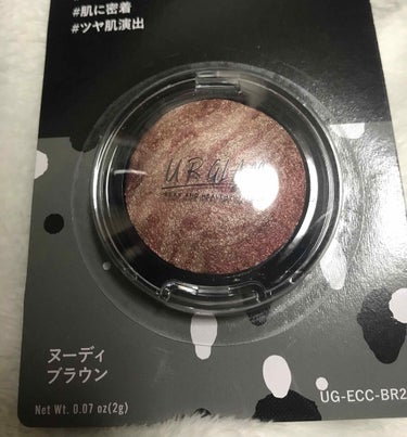 .*･ﾟUR GLAM  EYE&CHEEK COLOR.ﾟ･*.

私はヌーディーブラウン(BR-2)とピンクオレンジ(OR-2)を購入しました！
腕につけた時、ヌーディーブラウンの方は3回ぐらいつけ