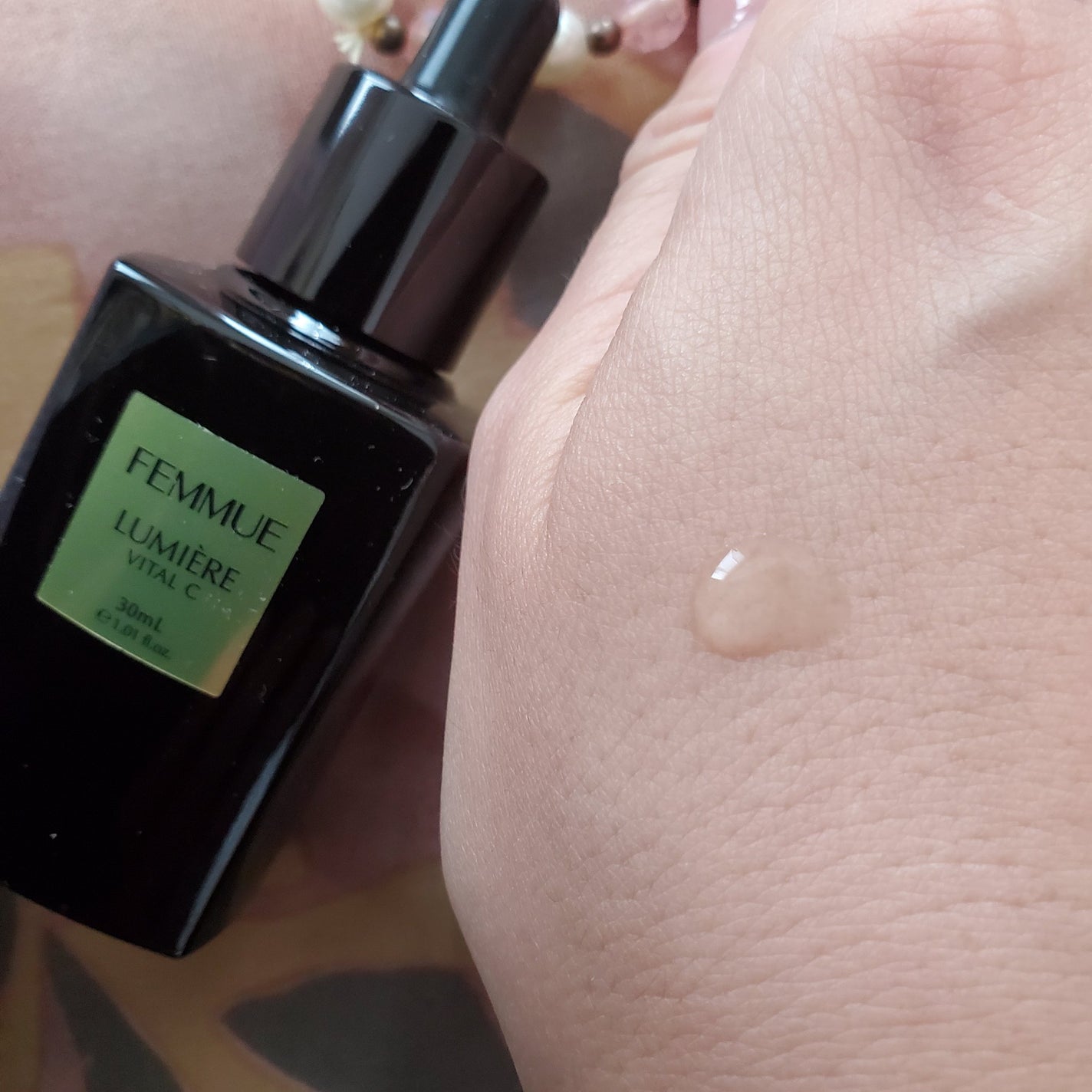 ルミエール ヴァイタルC/FEMMUE/ブースター・導入液を使ったクチコミ(2枚目)
