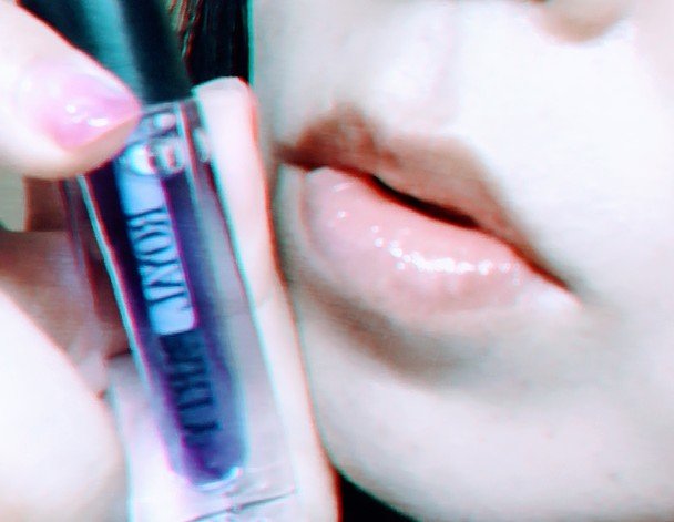 ロイヤルパーティー リップケアオイル パープル/DAISO/リップオイルを使ったクチコミ（2枚目）