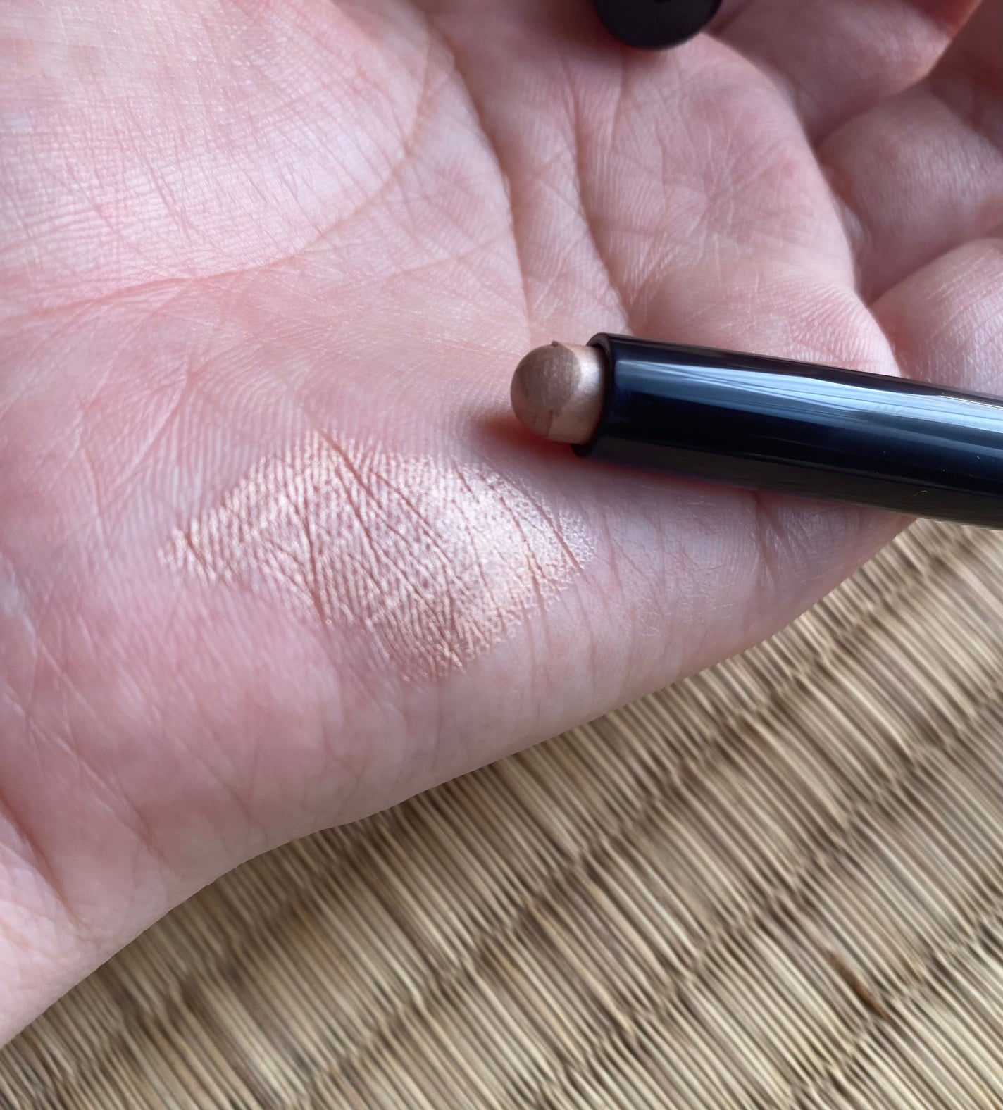 キャビアスティック アイカラー/ローラ メルシエ/スティックアイシャドウを使ったクチコミ(1枚目)