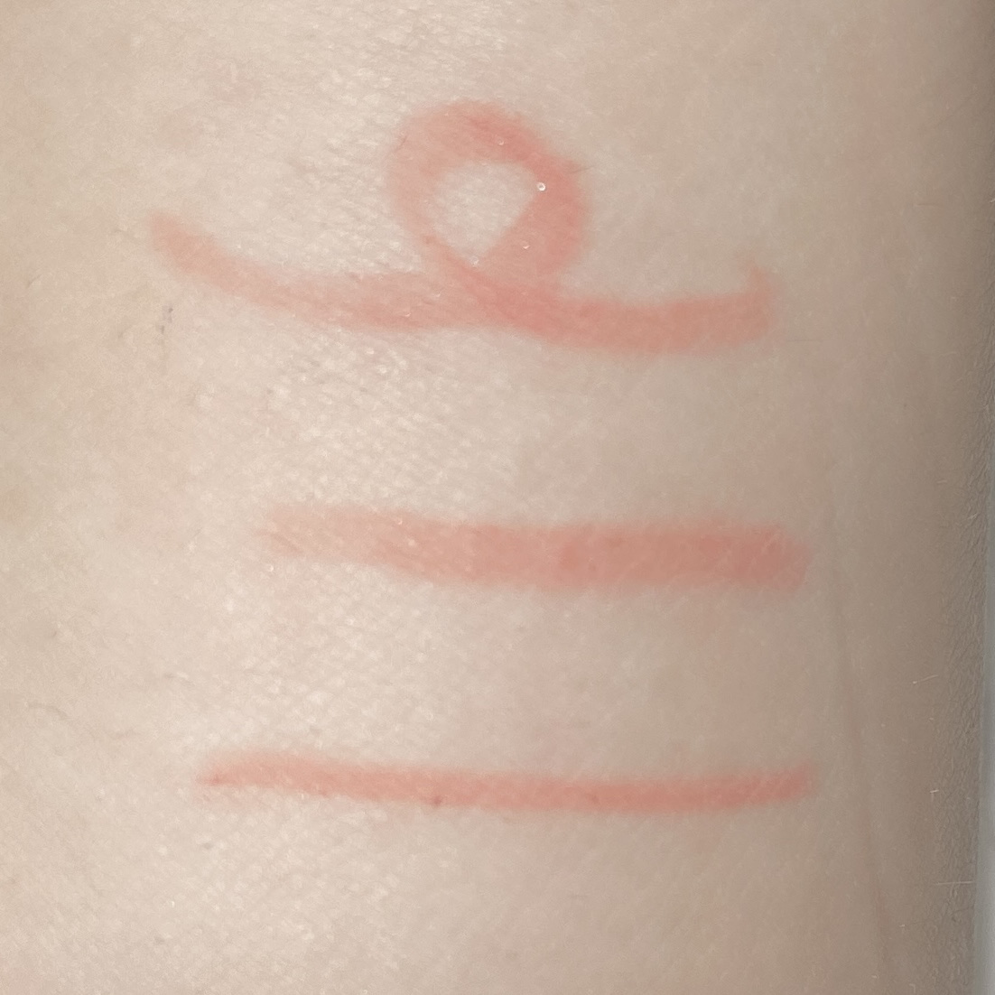 イージーeyeライナーR/b idol/ペンシルアイライナーを使ったクチコミ（1枚目）