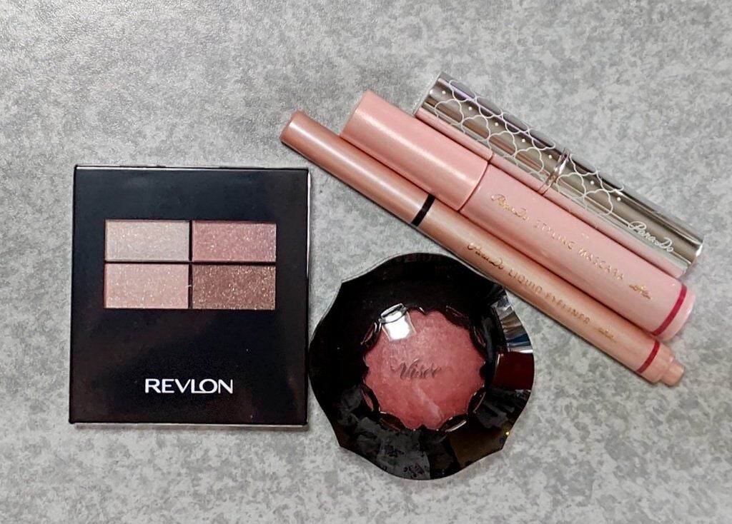 アイグロー シャドウ クワッド N/REVLON/アイシャドウパレットを使ったクチコミ(1枚目)