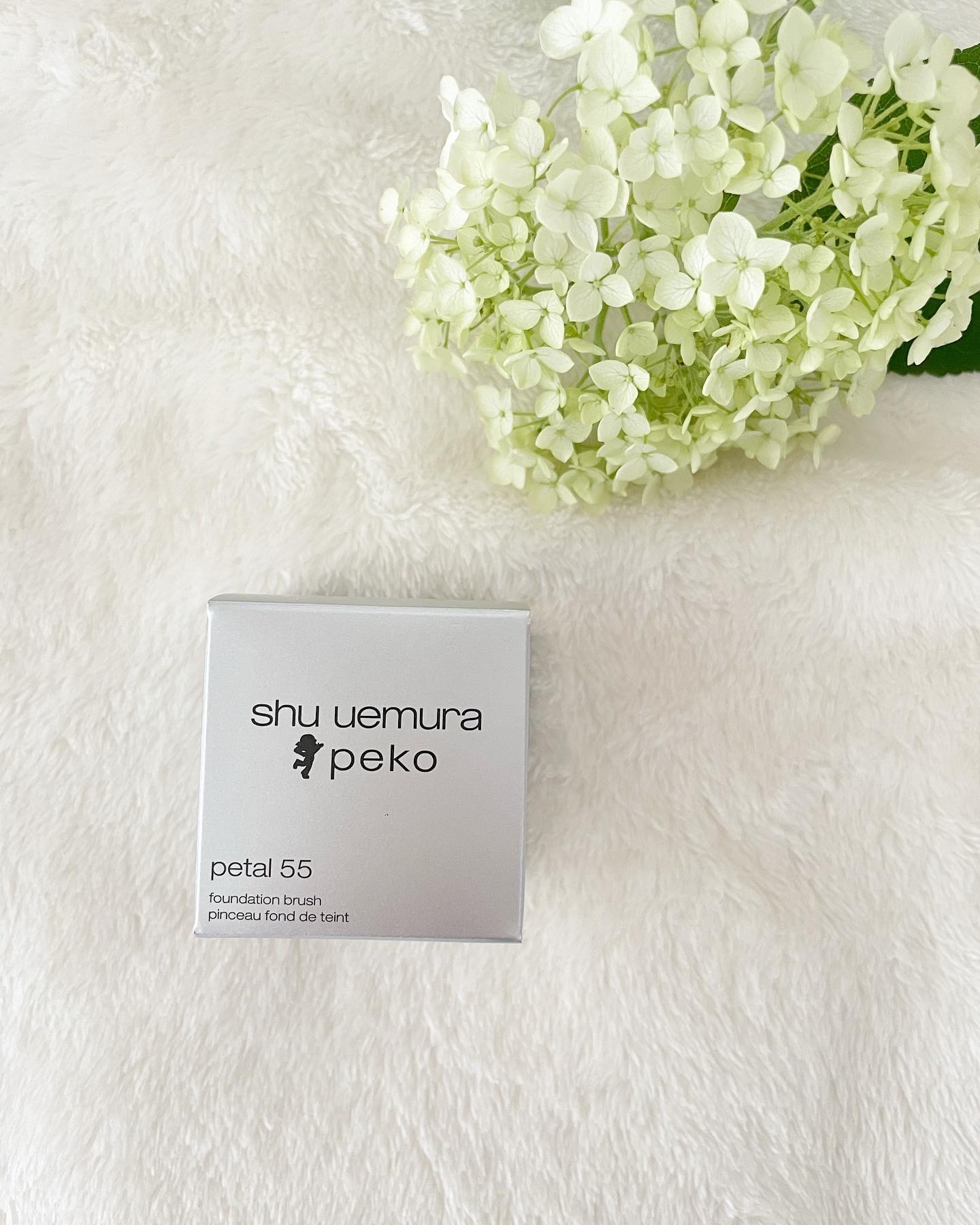 ペタル 55 ファンデーション ブラシ 限定デザインV（シュウ ウエムラ × ペコ コレクション）/shu uemura/メイクブラシを使ったクチコミ（2枚目）