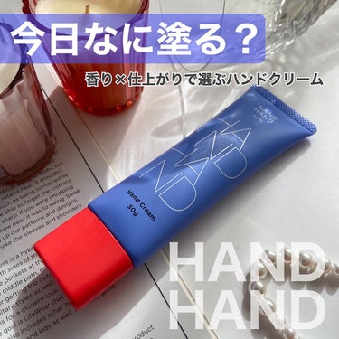 なりたい気分でチョイス🛼
#HANDHAND

————————————————— 

ビビットなカラーでかわいいハンドクリーム『HANDHAND』。全3種類で、なりたい仕上がりと香りで選ぶ事ができる。