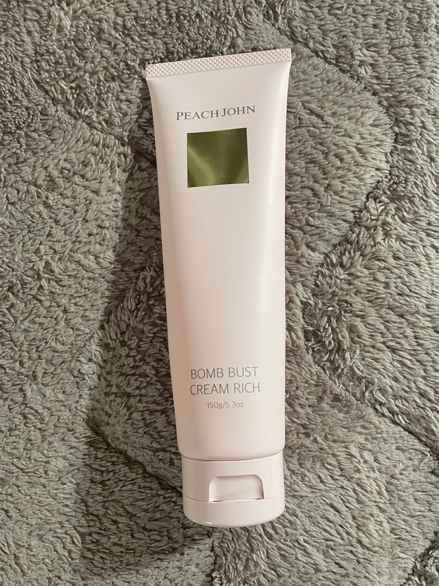 ボムバストクリーム リッチ/PEACH JOHN/バスト・ヒップケアを使ったクチコミ(1枚目)