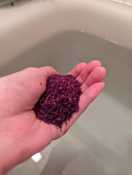 クナイプ バスソルト サンダルウッドの香り/クナイプ/無機塩系入浴剤を使ったクチコミ(2枚目)