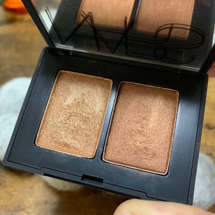 デュオアイシャドー/NARS/アイシャドウパレットを使ったクチコミ(2枚目)