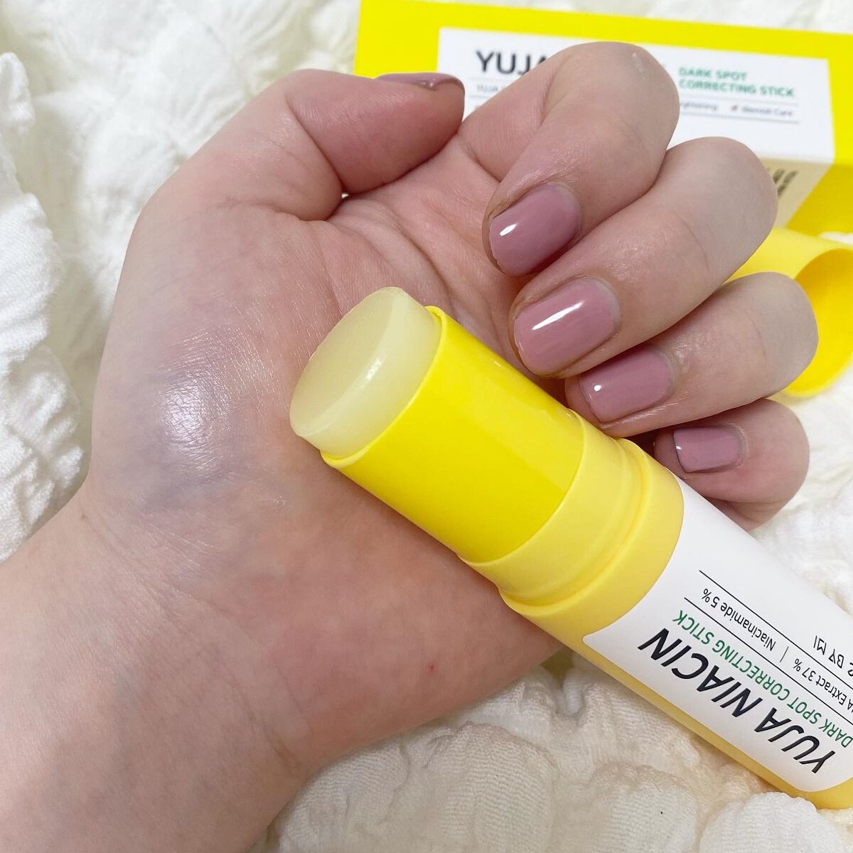 ゆずナイアシンダークスポットコレックティングスティック/SOME BY MI/美容液を使ったクチコミ（2枚目）