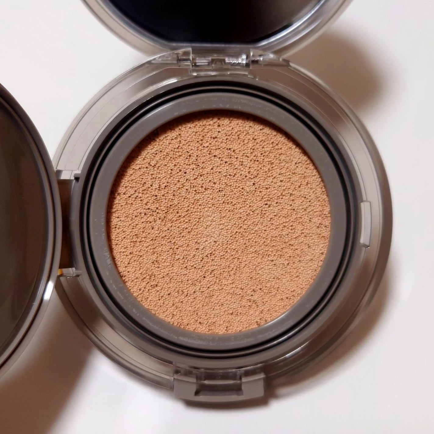 ブラーカバークッション/LUNA/クッションファンデーションを使ったクチコミ(4枚目)