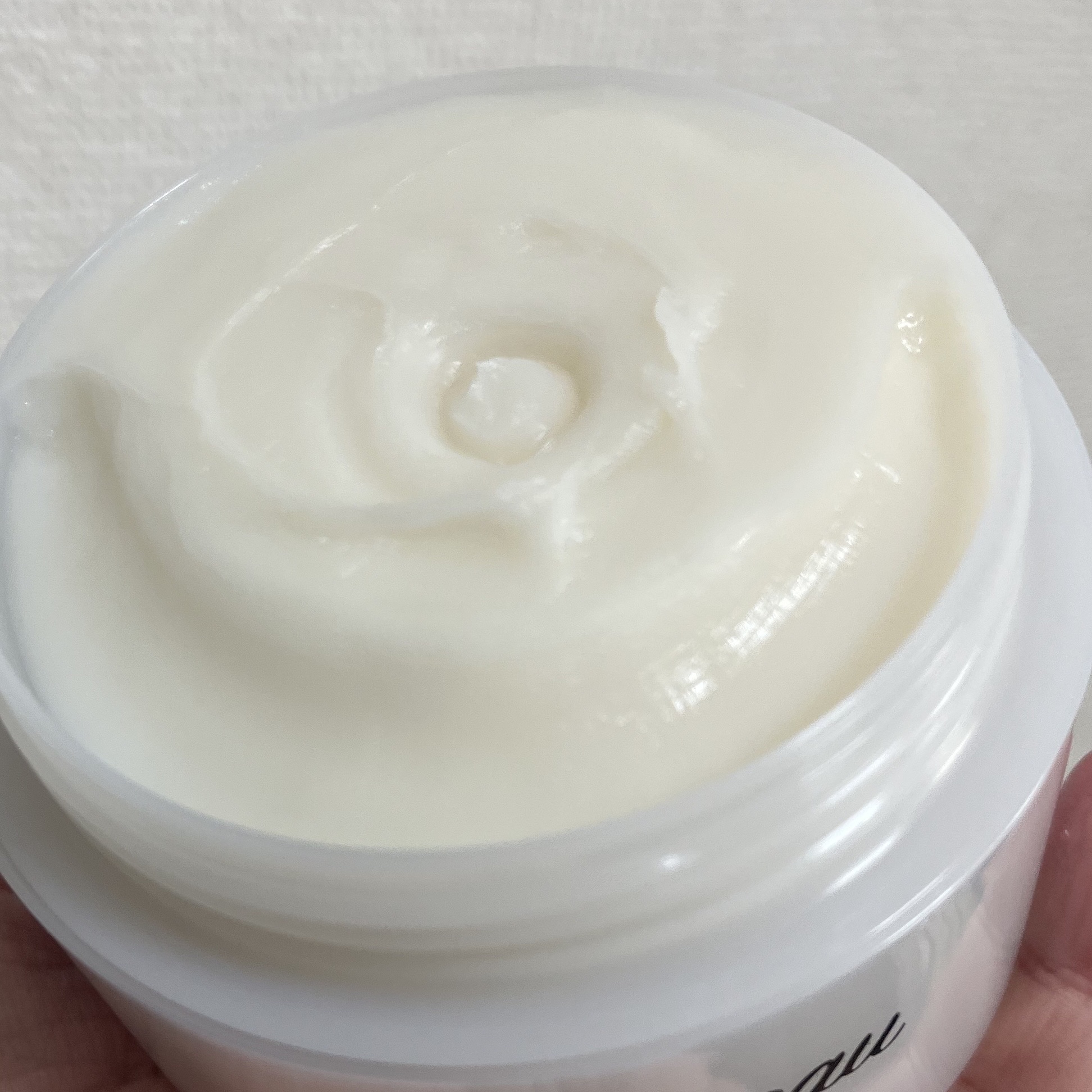  プリュスオー メロウリュクスマスク ジャータイプ/plus eau/ヘアマスク・ヘアパックを使ったクチコミ（3枚目）