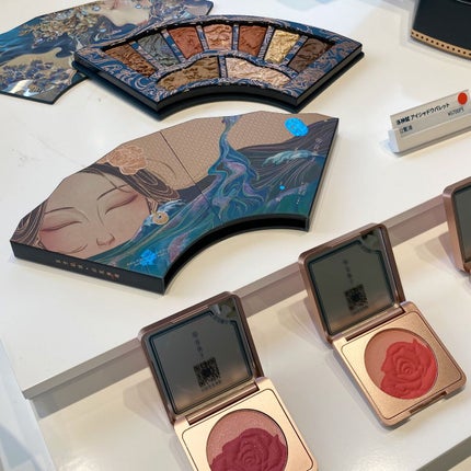 洛神賦アイシャドウパレット/花西子/マルチパレットを使ったクチコミ(3枚目)