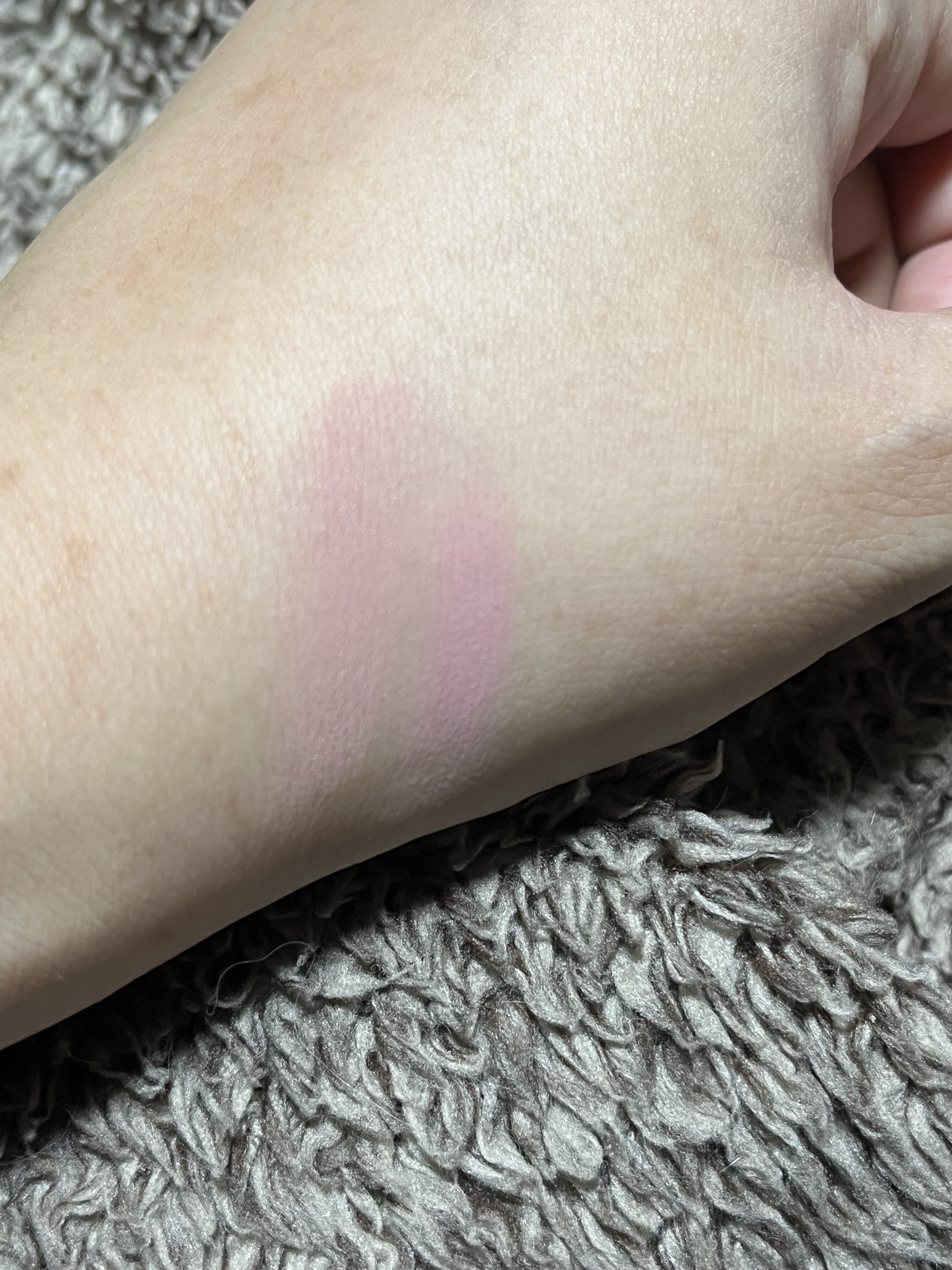 デュアルチークメロウ/fwee/ジェル・クリームチークを使ったクチコミ（3枚目）