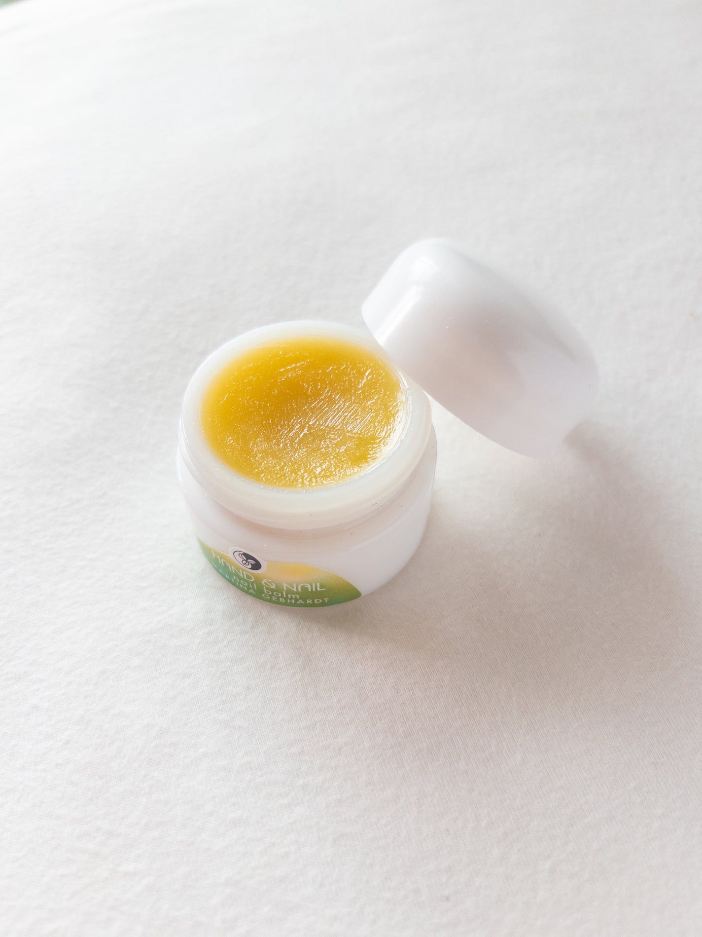 ネイルバルサム/マルティナ オーガニックスキンケア/ハンドクリームを使ったクチコミ(3枚目)