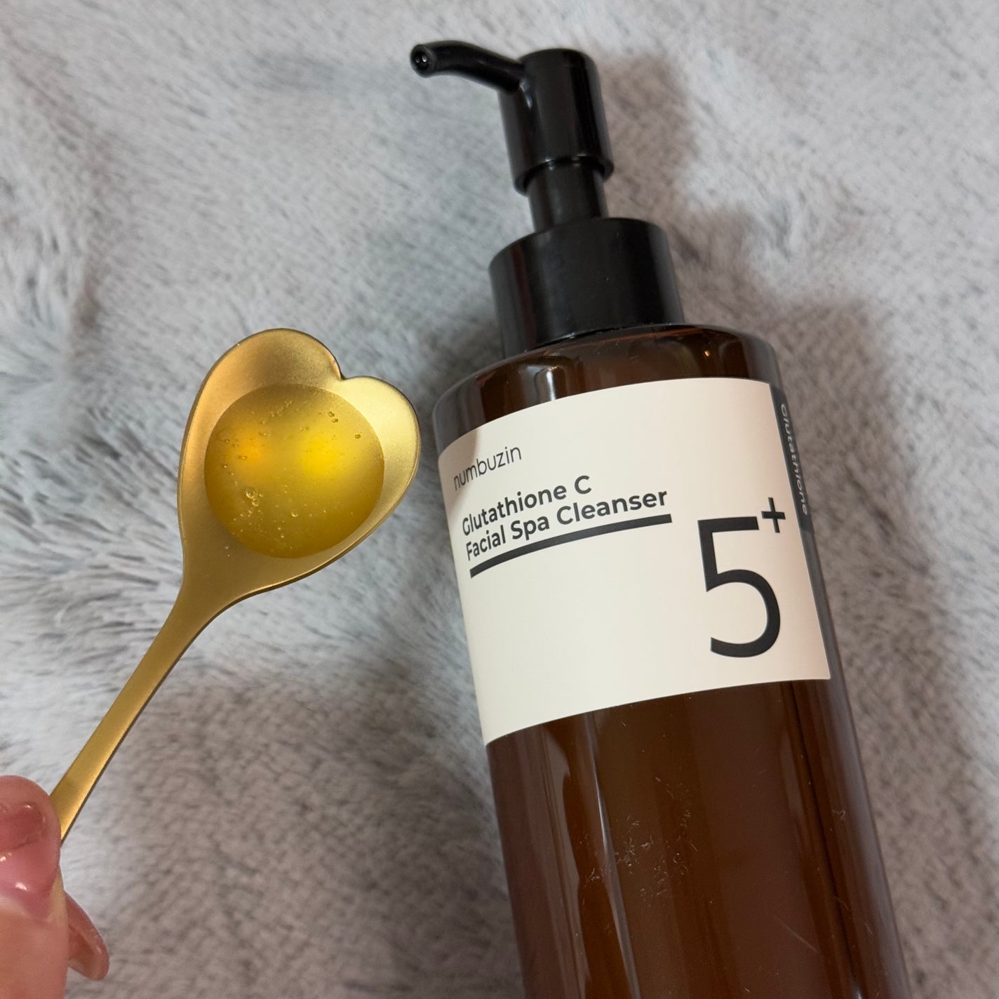 5番 白玉グルタチオンCアロママッサージクレンジング/numbuzin/オイルクレンジングを使ったクチコミ(2枚目)