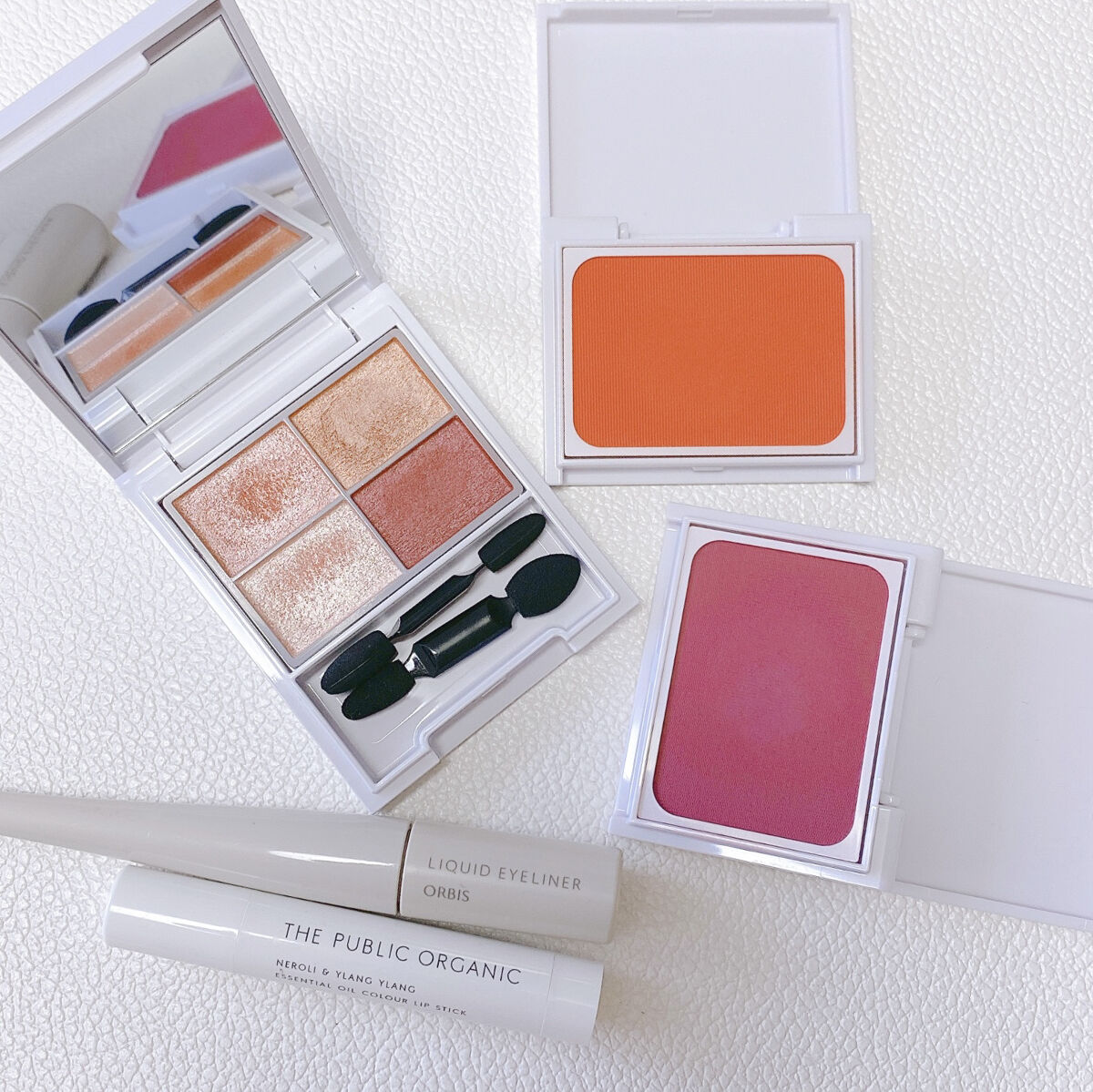 フォートーンズスタイリングアイズ ビターレッド/オルビス/パウダーアイブロウを使ったクチコミ（1枚目）