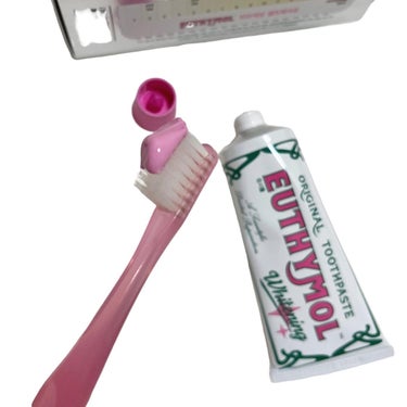 EUTHYMOL ホワイトニング美白歯磨き粉のクチコミ「\\ EUTHYMOL //

韓国でも有名なLG生活健康から発売されているオーラルケアブラン.....」（3枚目）