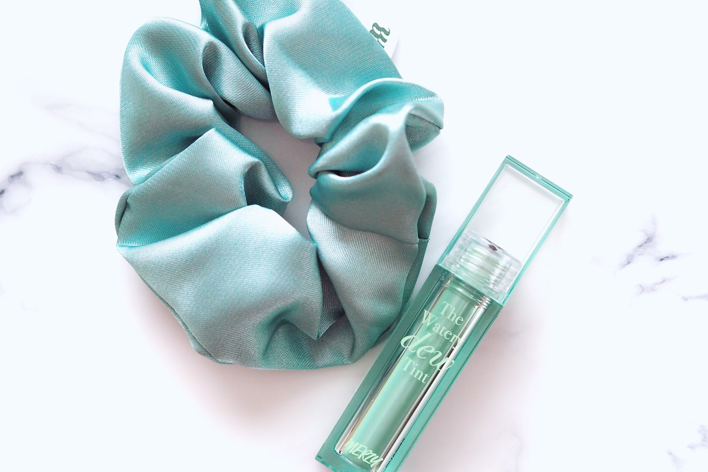 ザ ウォータリーデューティント/MERZY/リップティントを使ったクチコミ（2枚目）