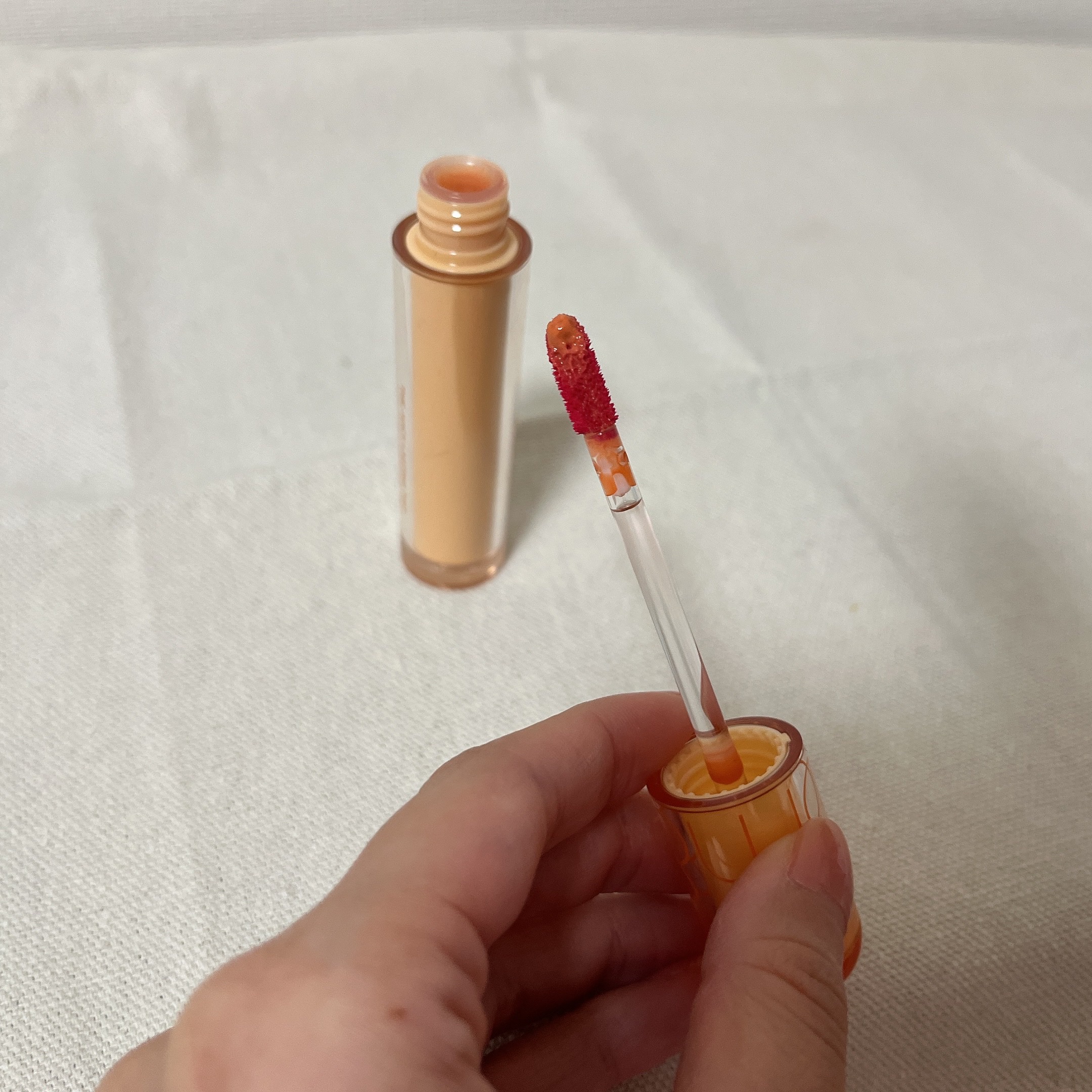 ザ ジューシーラスティングティント/rom&nd/リップティントを使ったクチコミ（3枚目）