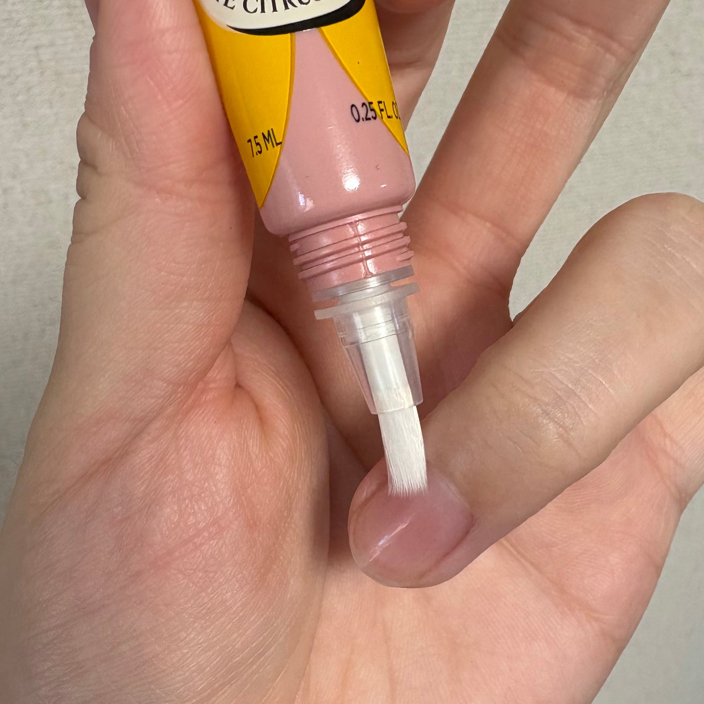 ローズシトロンメイヤー ネイルオイル /L'OCCITANE/ネイルオイル・トリートメントを使ったクチコミ(3枚目)