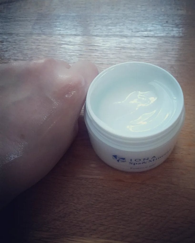 スパ&ミネラル エッセンス ジェル/IONA/フェイスクリームを使ったクチコミ(3枚目)