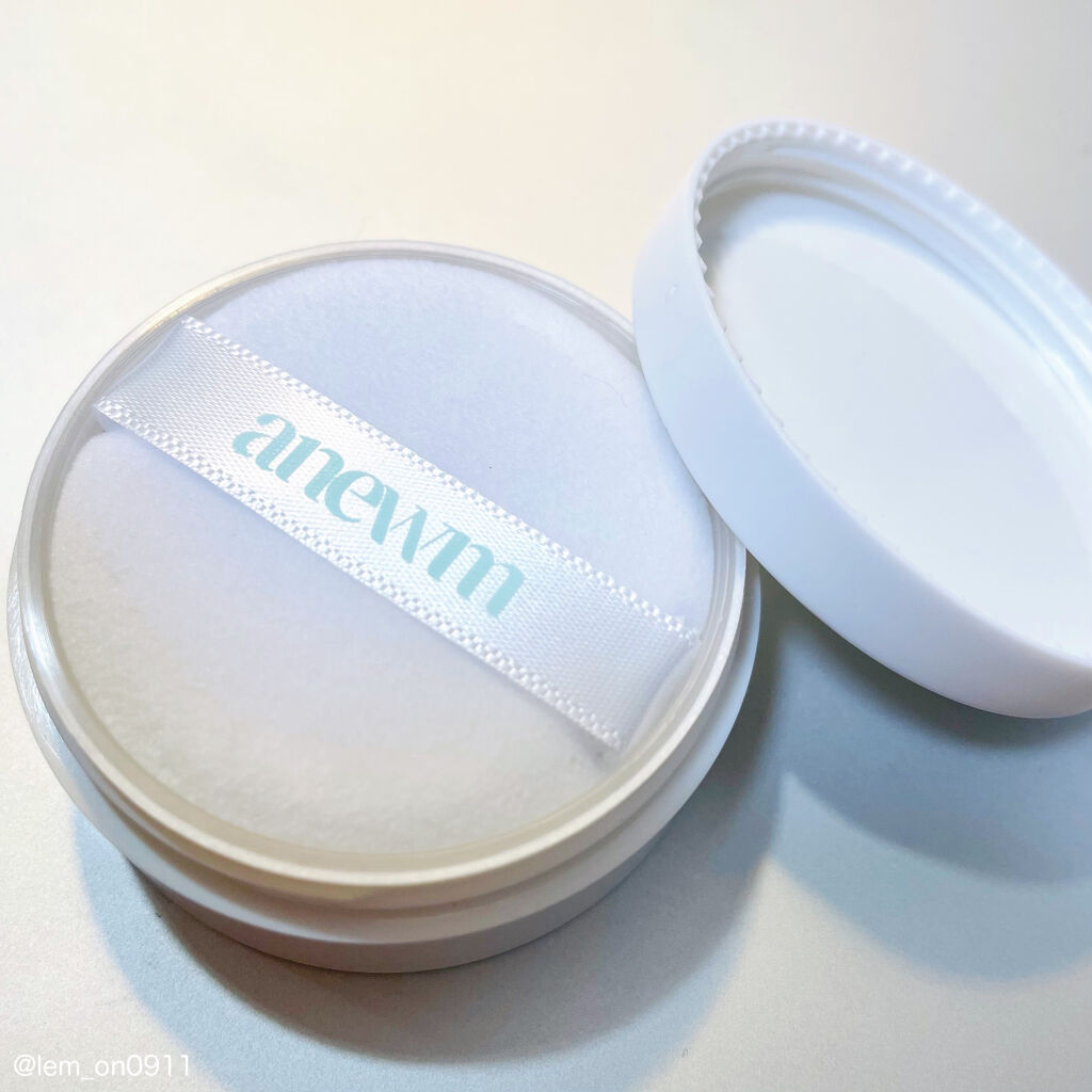 アニューム セバム コントロール パウダー/saat insight/ルースパウダーを使ったクチコミ（2枚目）