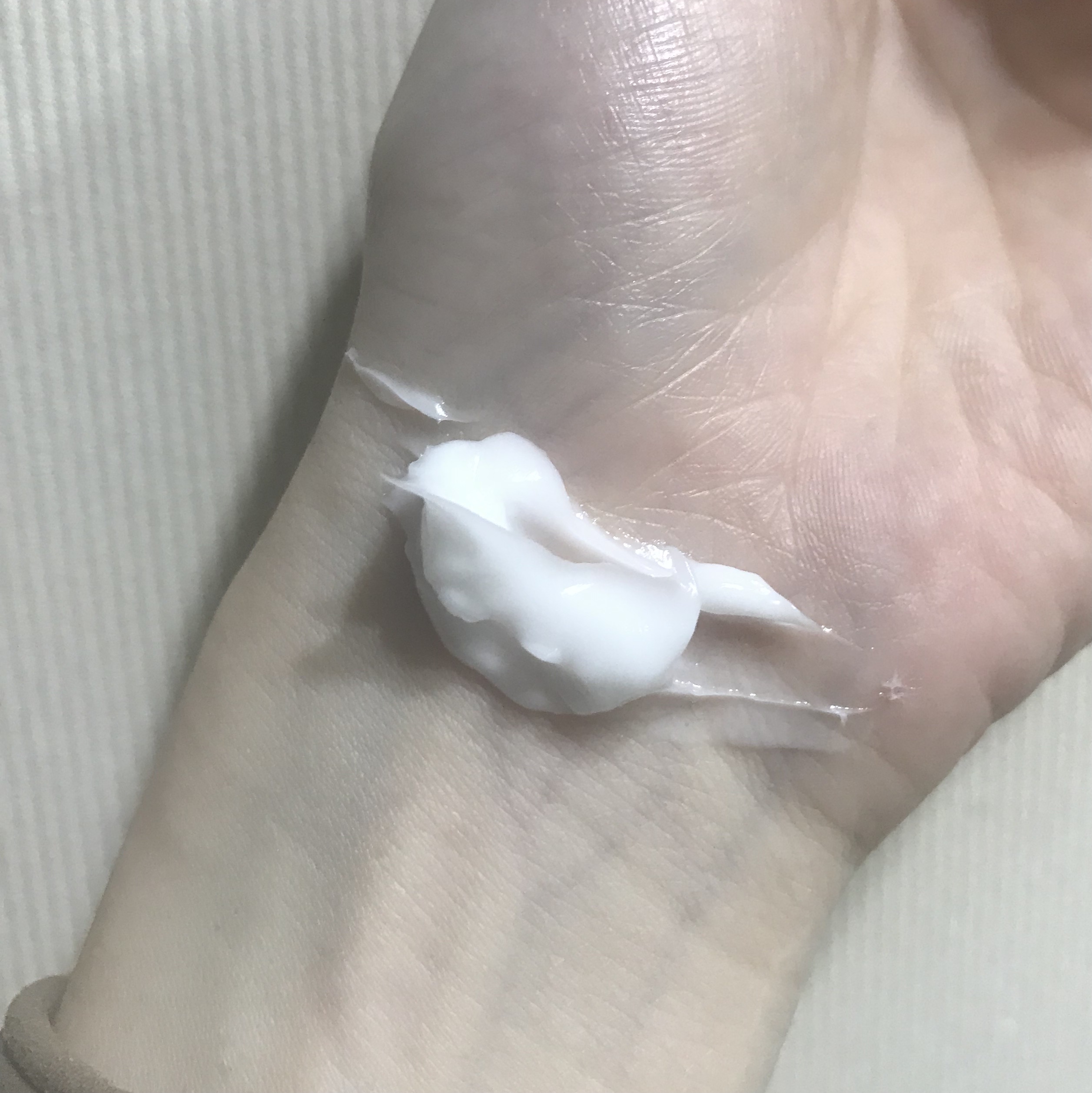 グリーン ダーマ マイルド シカ クリーム/ネイチャーリパブリック/フェイスクリームを使ったクチコミ（3枚目）