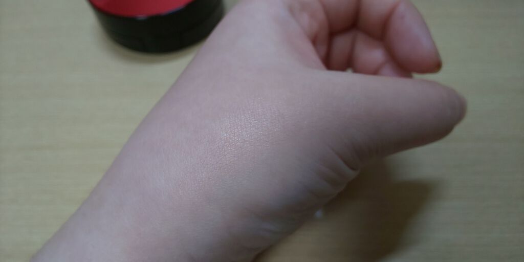 エッセンシャル スキン ヌーダー クッション/JUNG SAEM MOOL/クッションファンデーションを使ったクチコミ(2枚目)