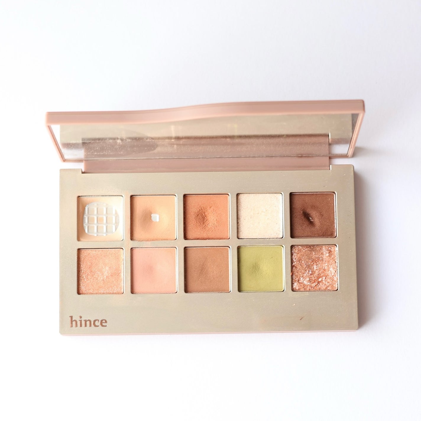 ニューデップスアイシャドウパレット/hince/アイシャドウパレットを使ったクチコミ(3枚目)