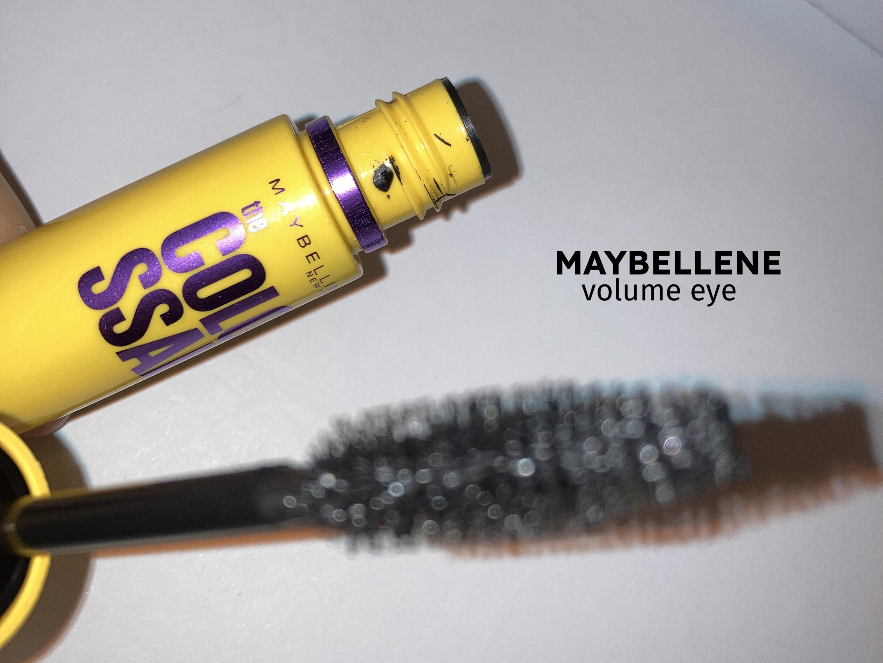 ボリューム エクスプレス マグナム ウォータープルーフ N/MAYBELLINE NEW YORK/マスカラを使ったクチコミ（1枚目）