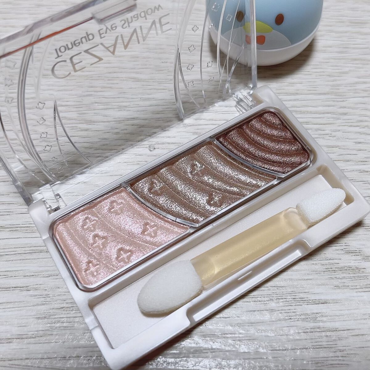 トーンアップアイシャドウ/CEZANNE/アイシャドウパレットを使ったクチコミ（2枚目）