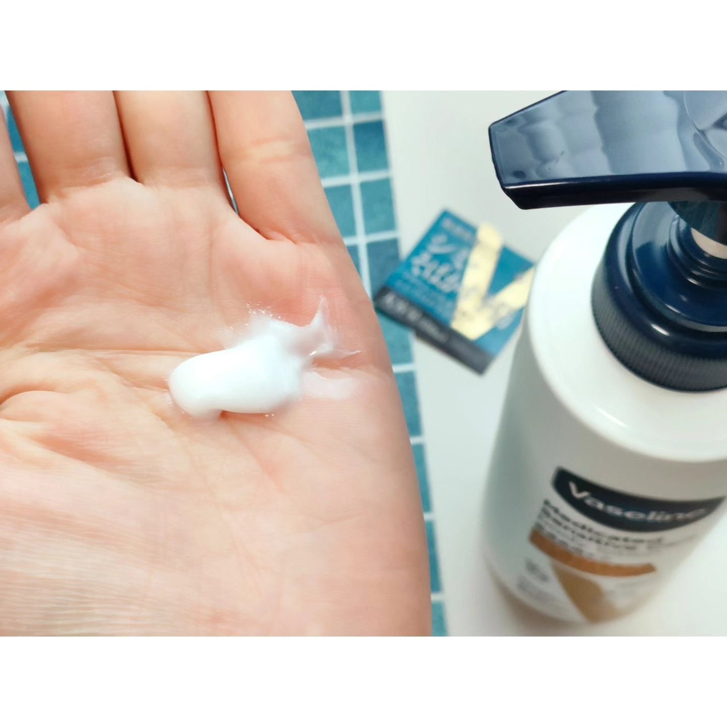 メディケイティッド センシティブケア ボディローション 美肌ケア【医薬部外品】/ヴァセリン/ボディローションを使ったクチコミ(2枚目)