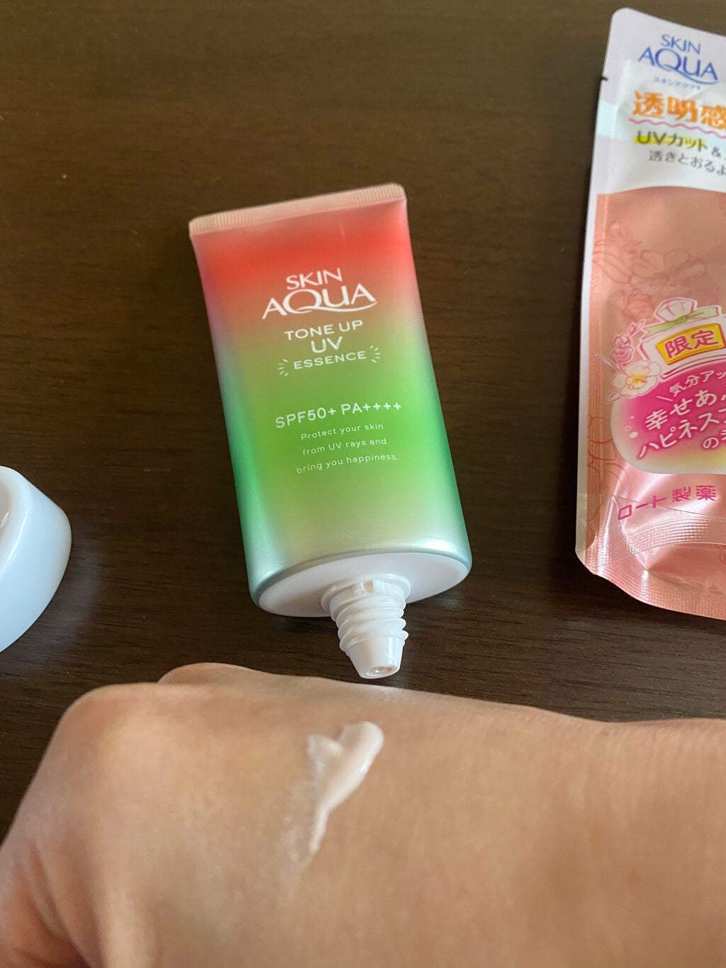 スキンアクア トーンアップUVエッセンス/スキンアクア/日焼け止めクリームを使ったクチコミ(3枚目)