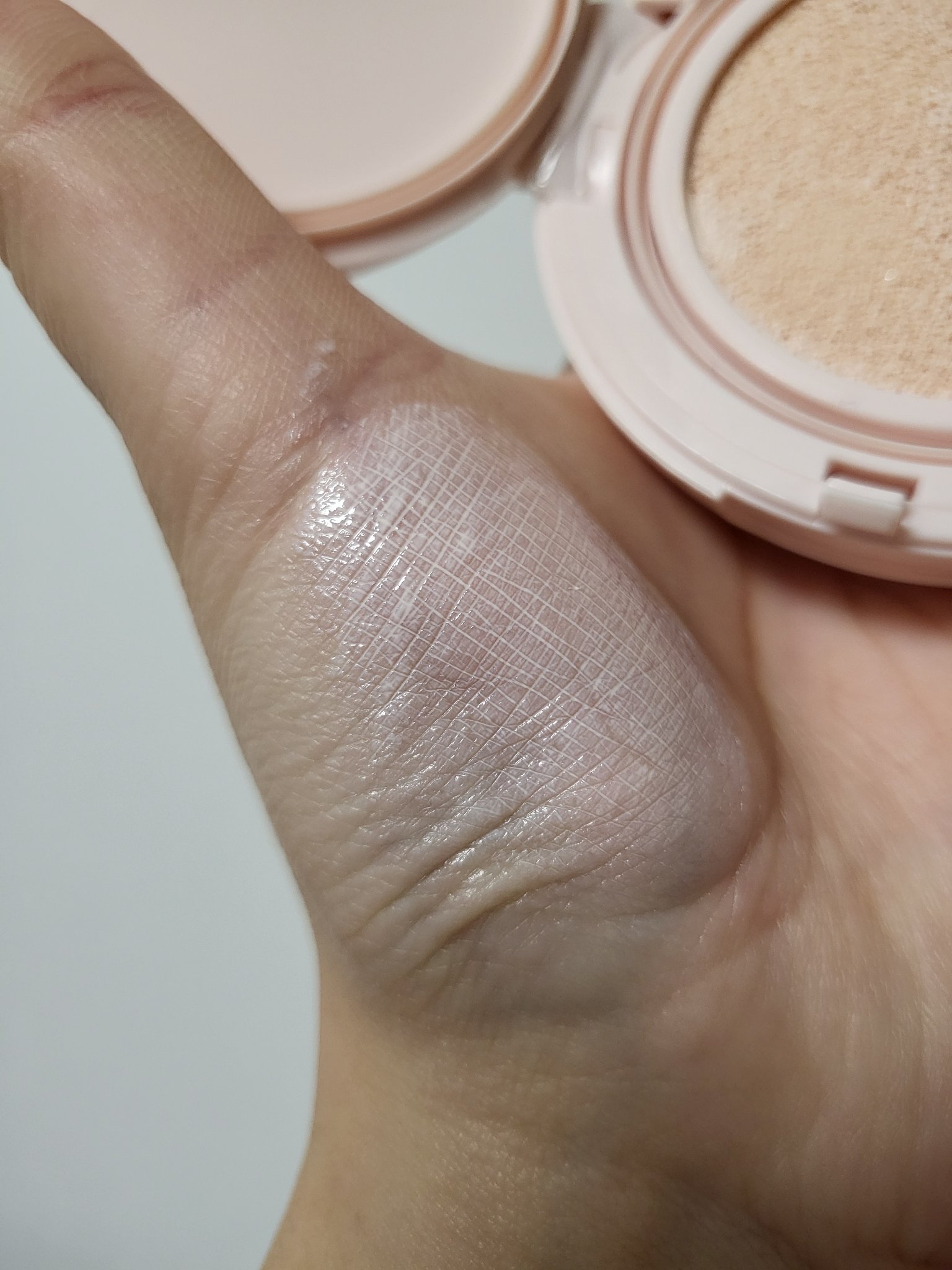 ピンクライト サンクッション/TAG/クッションファンデーションを使ったクチコミ（2枚目）