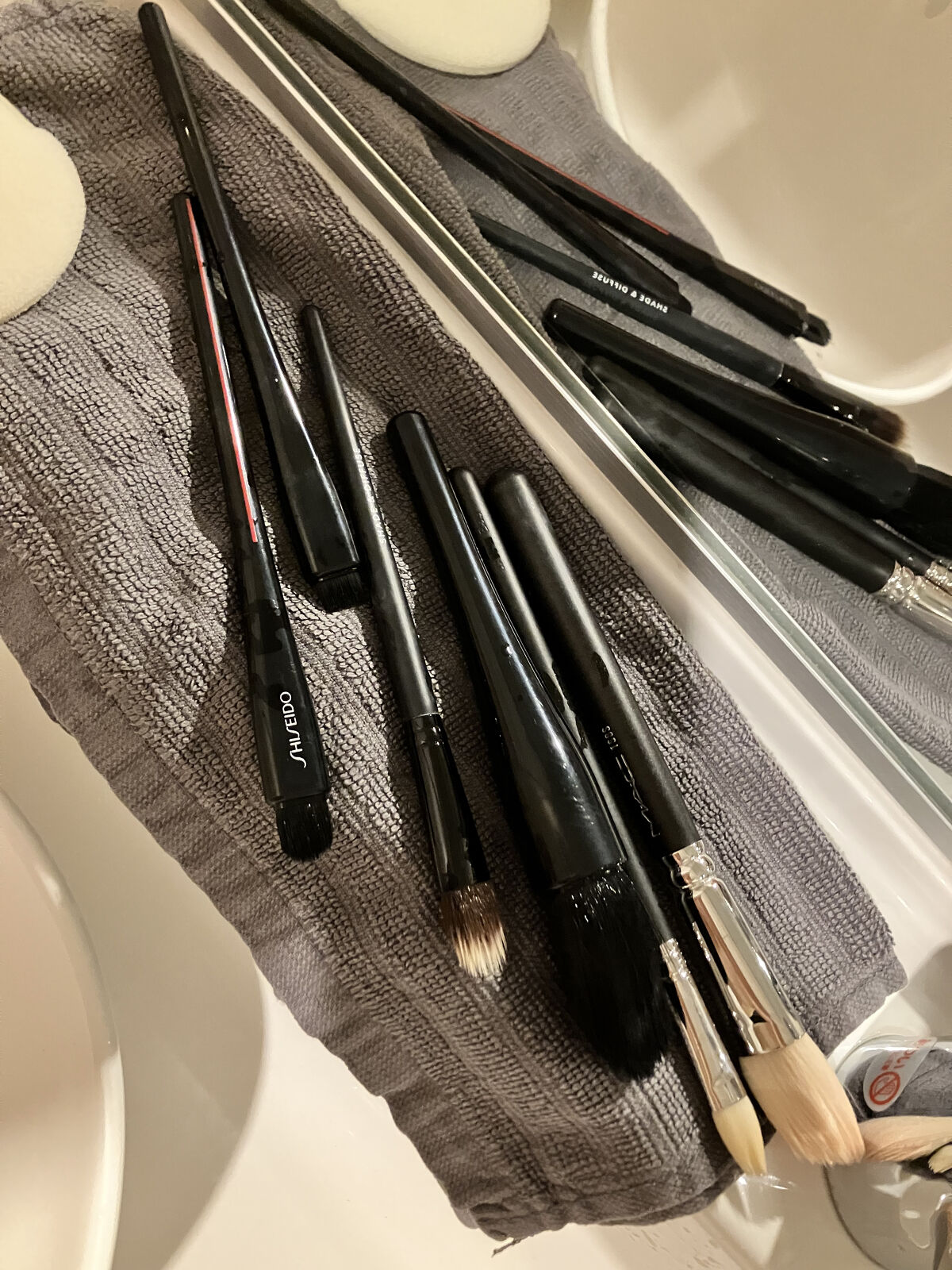 PROVENCE SPVメイクブラシWETクリーナー SPV71207/SHOBIDO/その他化粧小物を使ったクチコミ（3枚目）