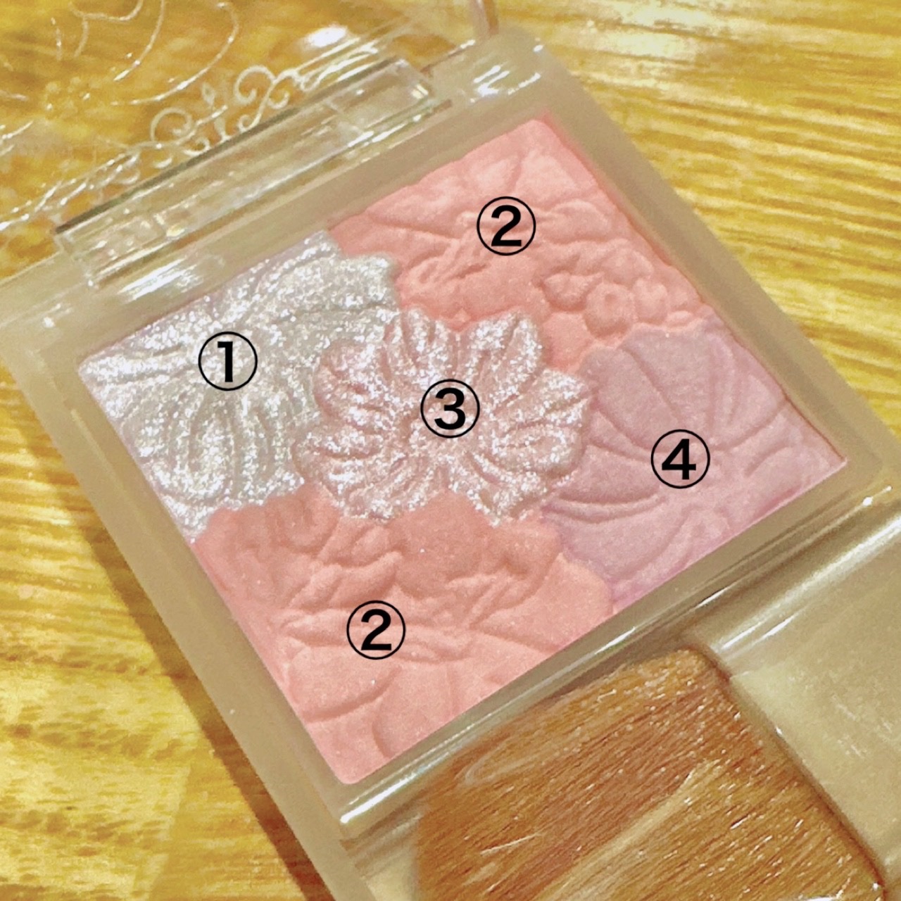 グロウフルールチークス（ブレンドタイプ）/キャンメイク/パウダーチークを使ったクチコミ（2枚目）