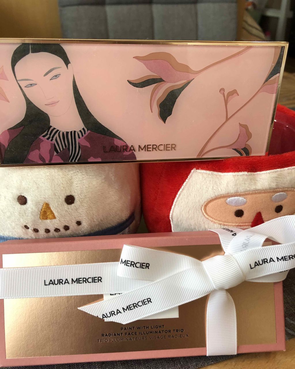 ペイント ウィズ ライト ラディアント フェイス イルミネーター トリオ/ローラ メルシエ/プレストパウダーを使ったクチコミ(2枚目)