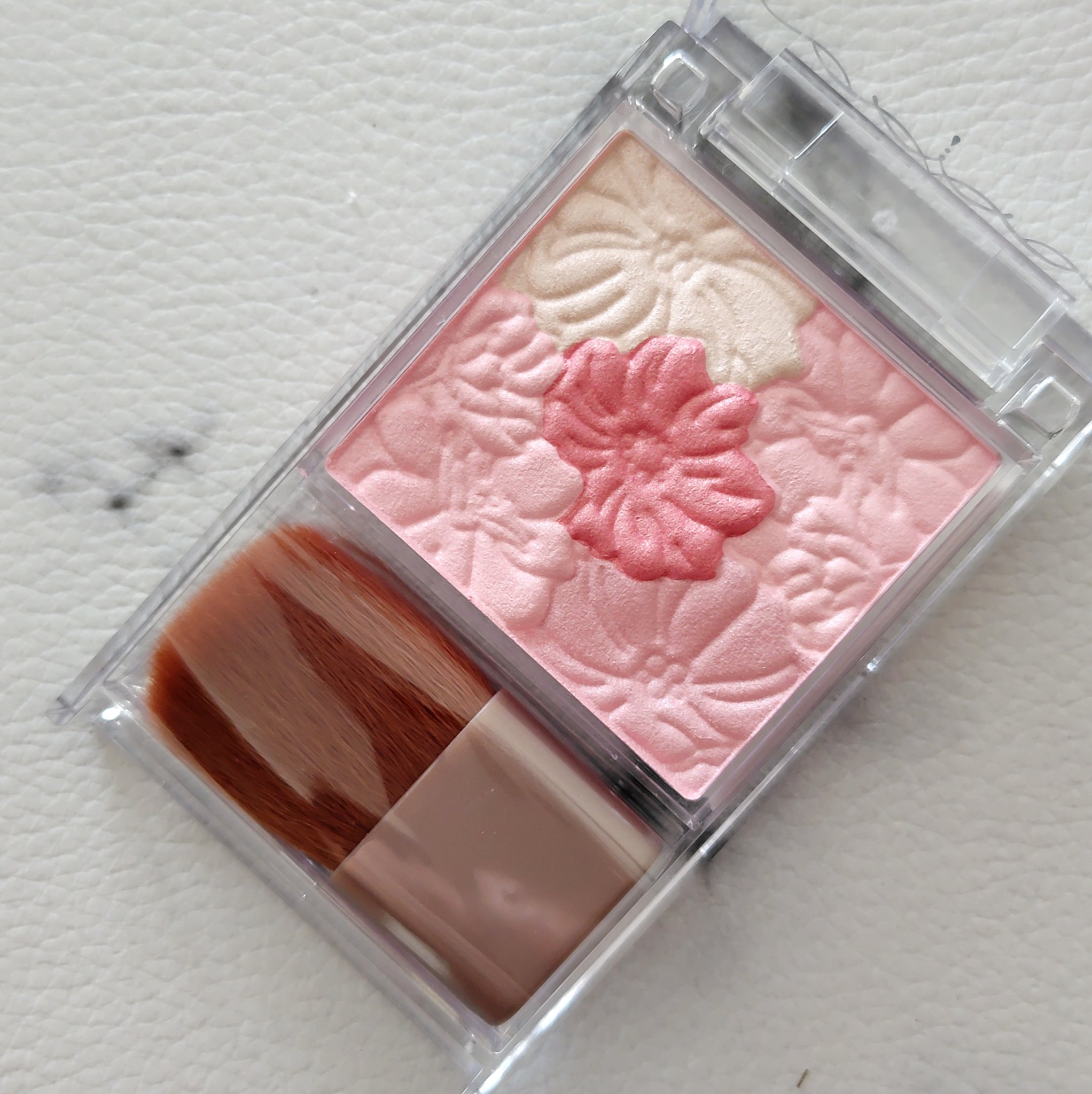 グロウフルールチークス/キャンメイク/パウダーチークを使ったクチコミ（2枚目）