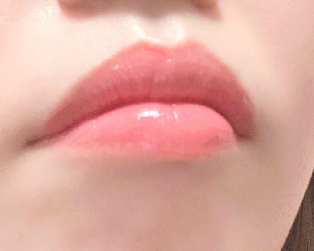 エレガンス リクイッド ルージュ ビジュー/Elégance/口紅を使ったクチコミ（3枚目）