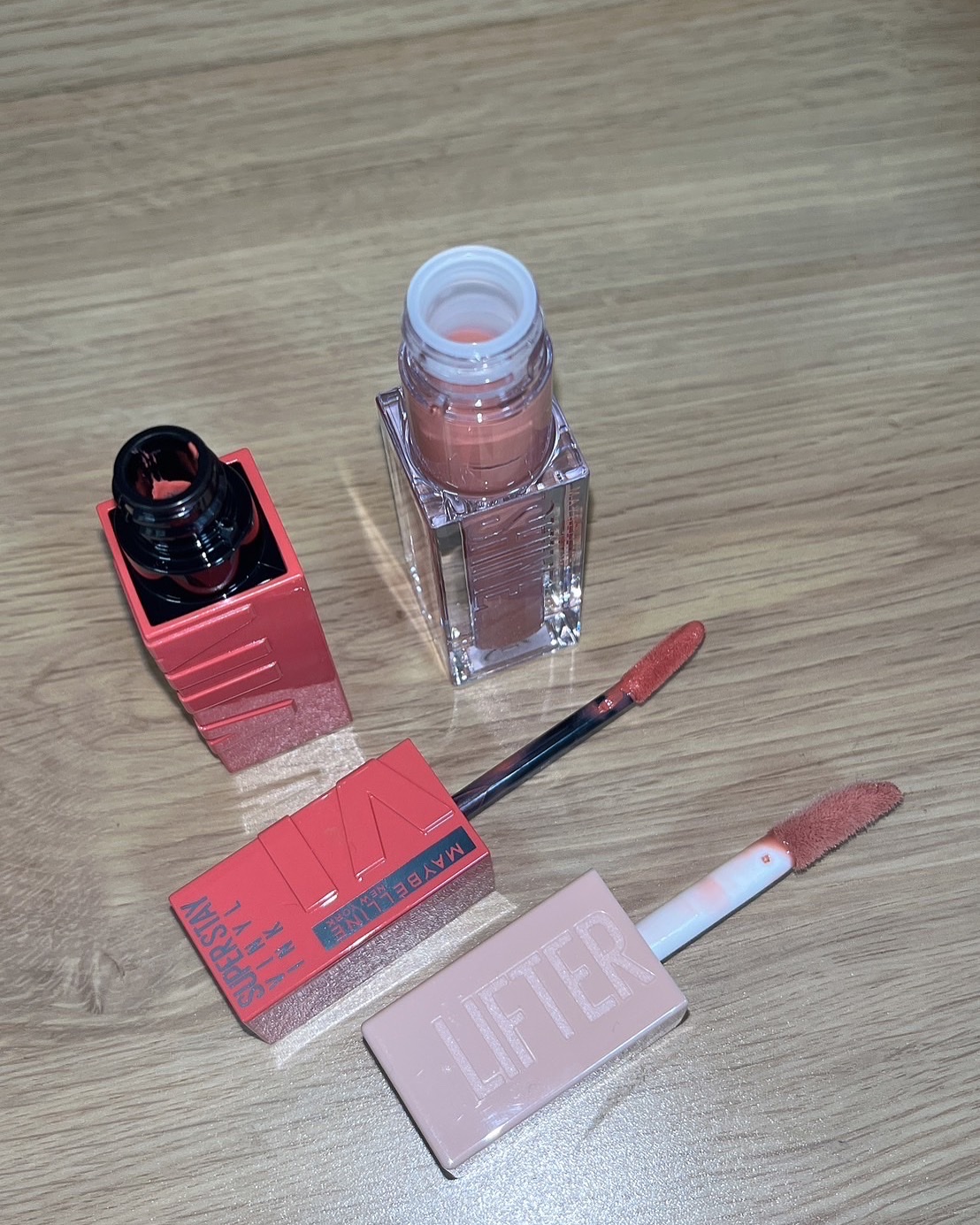 リフターシャイン/MAYBELLINE NEW YORK/リップグロスを使ったクチコミ（2枚目）