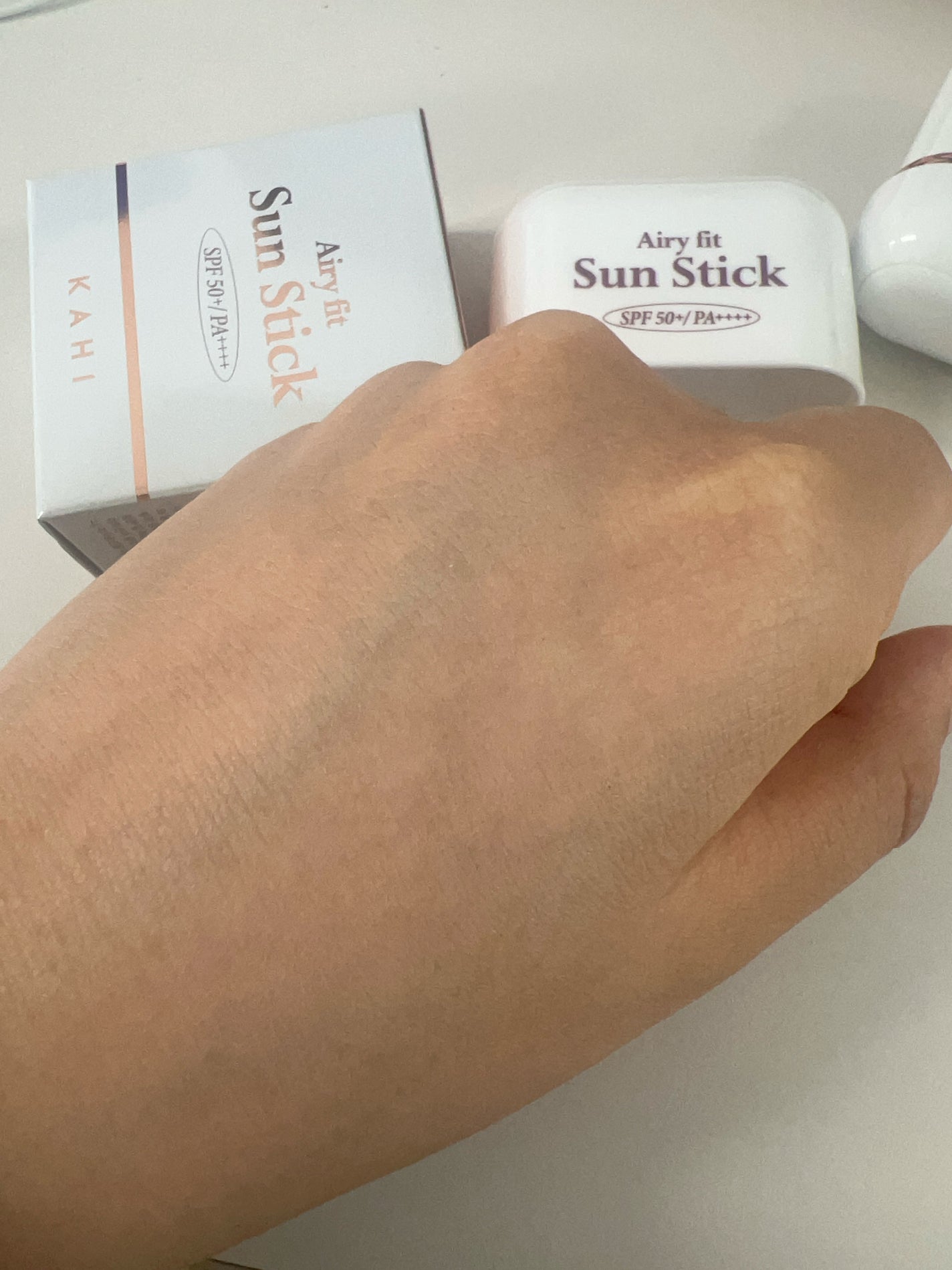 エアリーフィットサンスティック/KAHI/日焼け止めスティックを使ったクチコミ(3枚目)