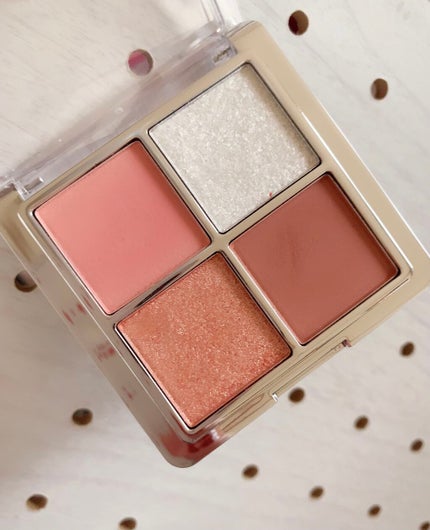 アイランドアドベンチャー4アイシャドウ/HEXZE(ヘックスゼ)/アイシャドウパレットを使ったクチコミ(3枚目)