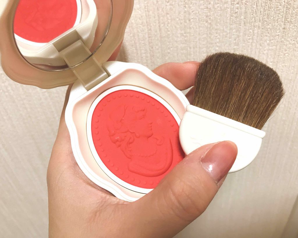 プレスト チークカラー N/レ・メルヴェイユーズ ラデュレ/パウダーチークを使ったクチコミ（2枚目）