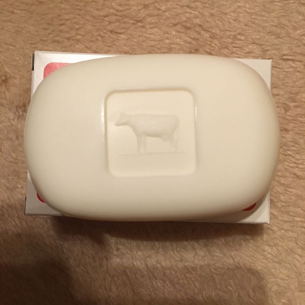 赤箱 (しっとり)/カウブランド/洗顔石鹸を使ったクチコミ(4枚目)