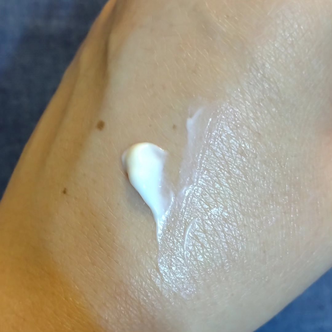 クリーム　イン　デイ/KANEBO/フェイスクリームを使ったクチコミ（3枚目）