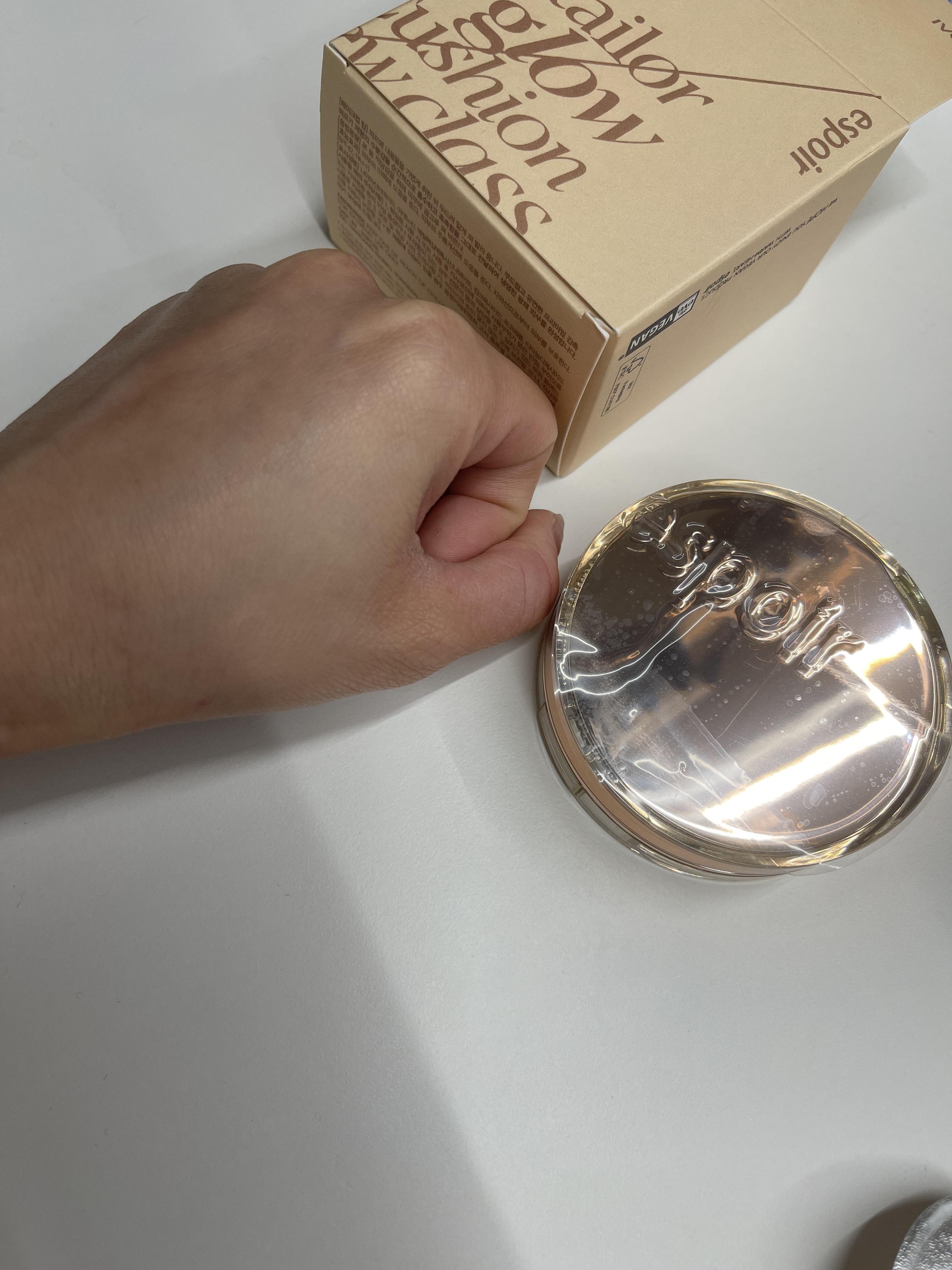 プロテーラービーグロウクッション ニュークラス 21 アイボリー/espoir/クッションファンデーションを使ったクチコミ（2枚目）