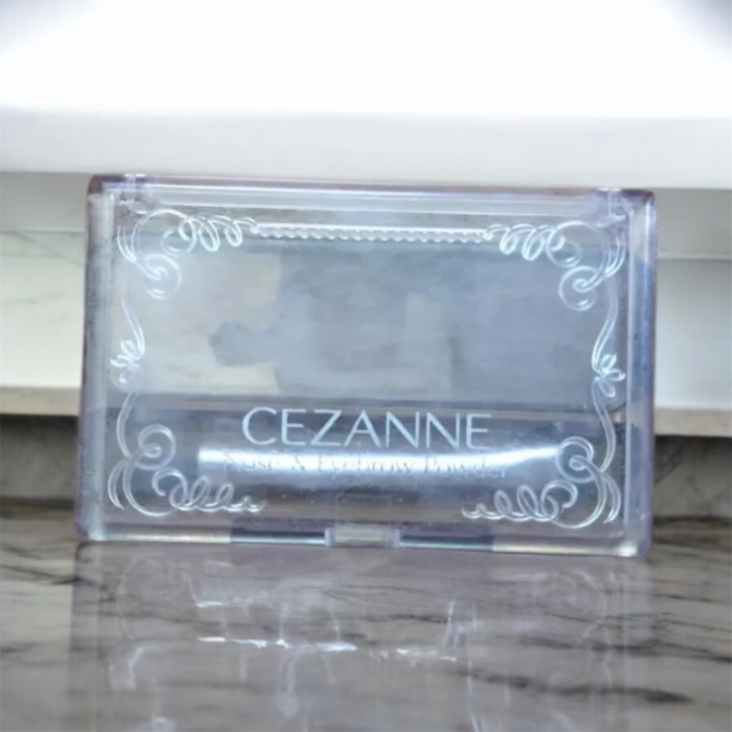 ノーズ＆アイブロウパウダー/CEZANNE/パウダーアイブロウを使ったクチコミ（1枚目）