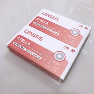 lenssis STELLA GRAY
1箱 ￥3,000円

------

3枚目:カラコンあり、自然光
4枚目:素

lenssisと言えば広告にもよく出てくるエイリングレーが有名ですね。
今回は