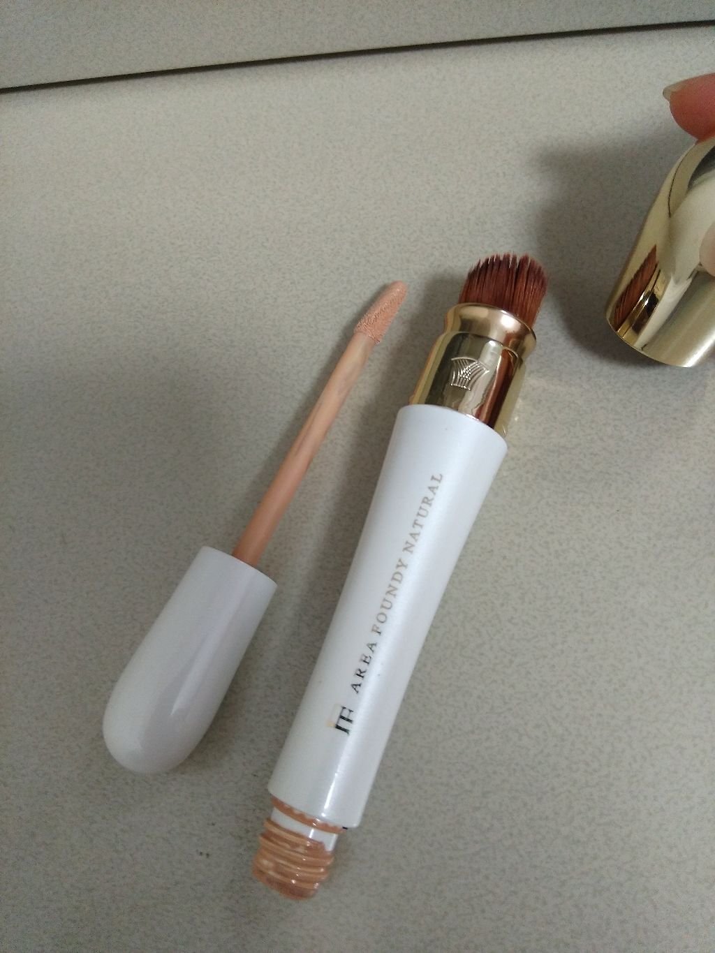 エリアファンディ/UZU BY FLOWFUSHI/リキッドコンシーラーを使ったクチコミ(2枚目)