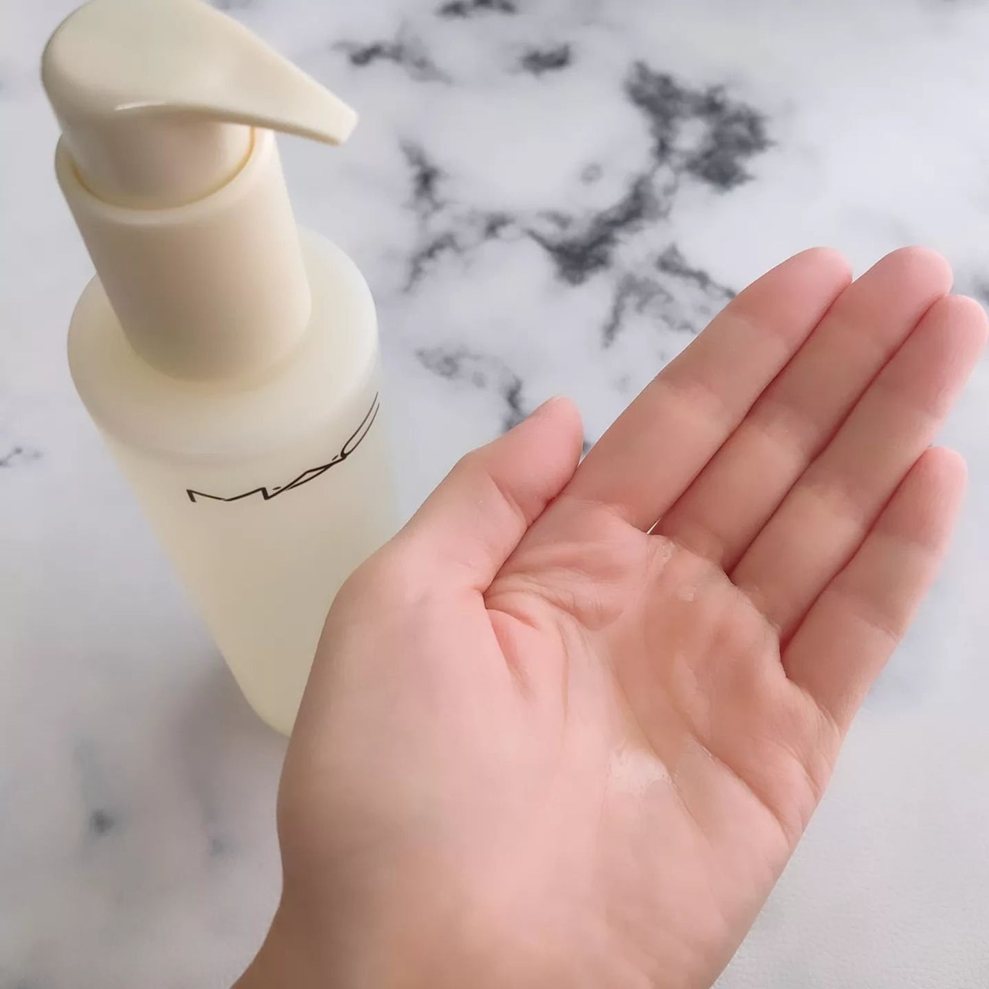 ハイパー リアル フレッシュ キャンバス クレンジング オイル/M・A・C/オイルクレンジングを使ったクチコミ(3枚目)